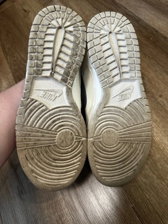 Women's Dunk Low 'Sail Oxygen Purple' VGUC Size 8 - Picture 6 of 6